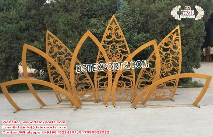 Wedding Lotus Shape Gold Metal Stand Backdrop