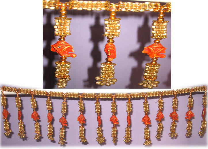 GOLDEN DECORATED BANDANVARS