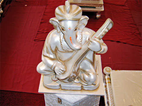 WEDDING WELCOME GANESHEA WITH SITAR STATUE