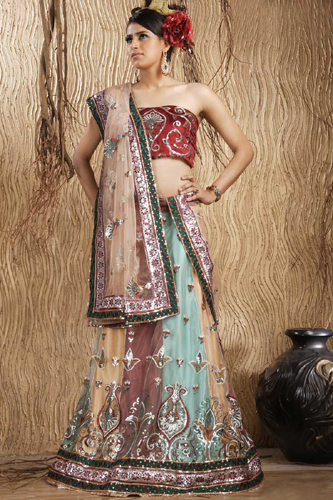 DESIGNER INDIAN WEDDING LEHANGS CHOLI