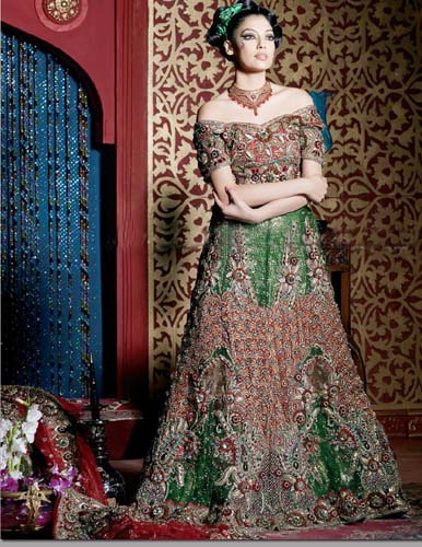 BRIDAL EMBROIDERY LEHENGA