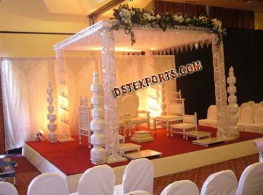 WEDDING DESIGNER  CRYSTEL MANDAP