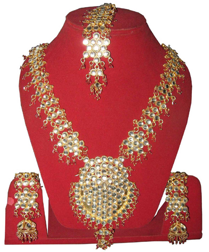 INDIAN WEDDING BRIDAL JEWELRY