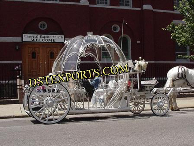 ENGLISH WEDDING COVERED CINDERALA CARRIAGE