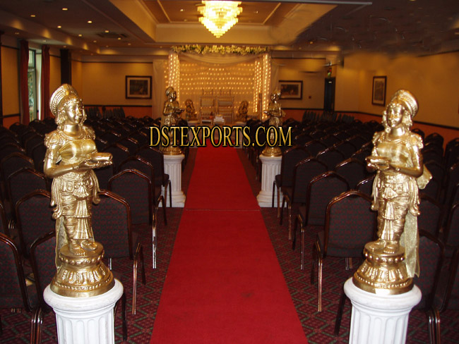 WEDDING AISLAYWAY ROMAN PILLARS