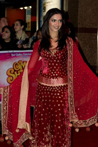 INDIAN WEDDING MAROON BRIDAL LEHENGA