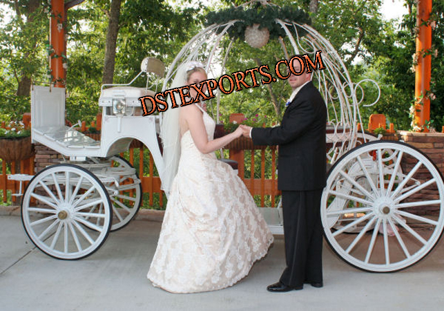 HAPPY WEDDING CINDERELA CARRIAGE