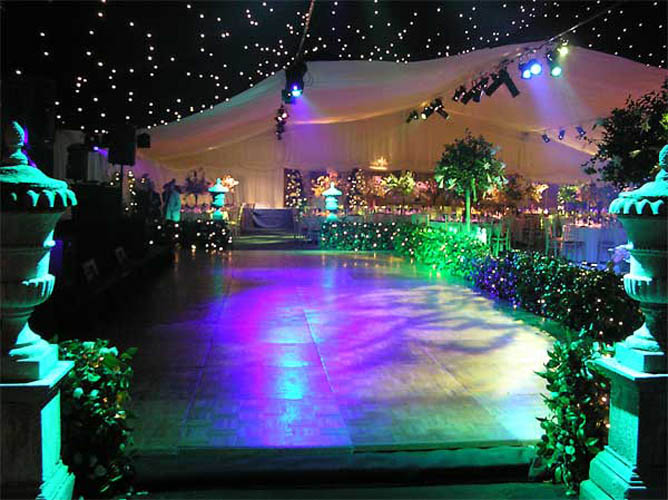 WEDDING BEAUTIFUL DANCE FLOOR