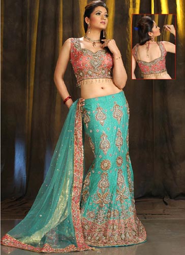 BEAUTIFUL WEDDING PARTYWEAR LEHENGA