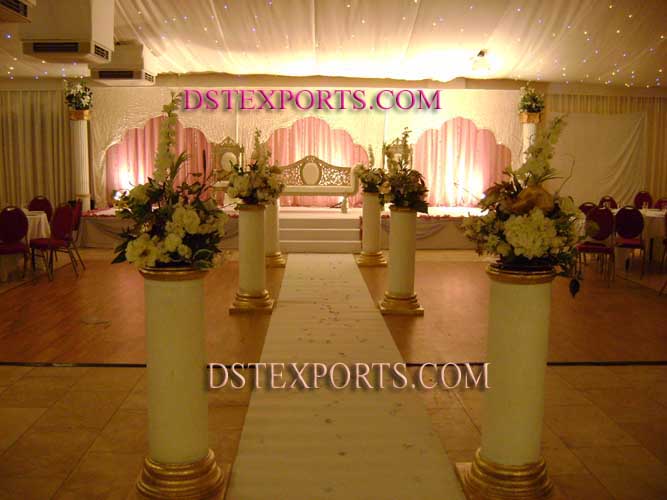 WEDDING AISLEWAY ROUND PILLARS