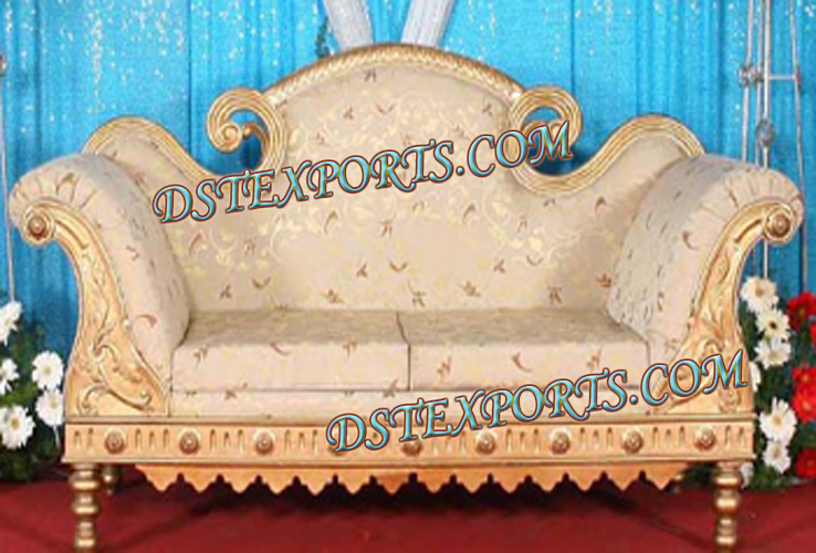 BEAUTIFUL WEDDING LOVE SEATER