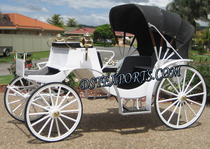 VICTORIA HORSE CARRIAGE WITH BLACK HOOD