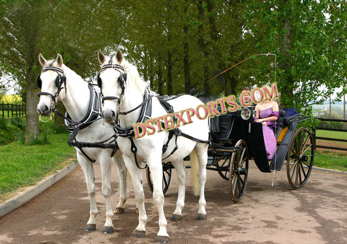 BEAUTIFUL BLACK VICTORIA CARRIAGE