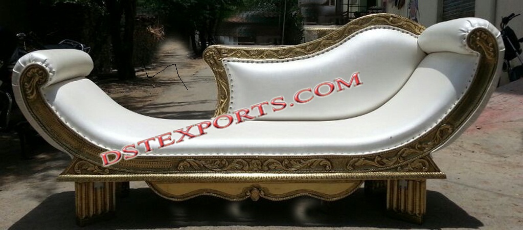 WEDDING BOAT STYLE SOFA SET