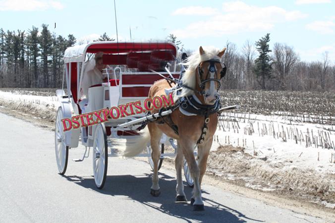 ELEGENT VICTORIA HORSE DRAWN CARRIAGE