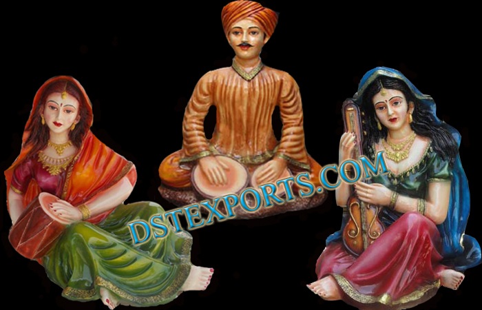 WEDDING RAJASTHANI FIBER STATUE SET