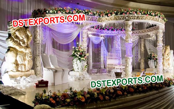 WEDDING TRADITIONAL CRYSTAL MANDAP