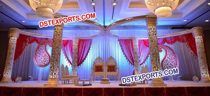 WEDDING GOLDEN BUTERFLY MANDAP