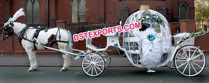 BRIDAL CINDERELLA HORSE CARRIAGE