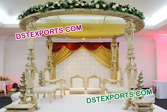 Elegent Wedding Wooden Mandap