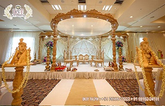 Grand Vintage Theme Wooden Wedding Mandap