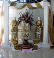 INDIAN WEDDING RADHA KRISHNA STAGE