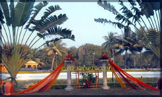 DESIGNER WEDDING OUTDOOR STAGE