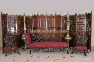 ASIAN WEDDING ANTIQUE STAGE