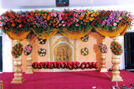 INDIAN WEDDING ROYAL PILLARS STAGE