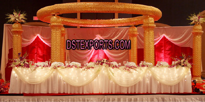 GOLD CRYSTAL MANDAP