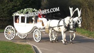 ROYAL COVERED HORSE CARRIAGE