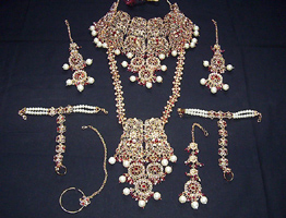 INDIAN WEDDING JEWELRY SET