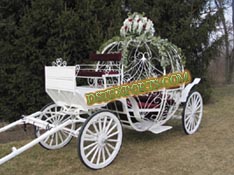 WEDDING BEAUTIFUL CINDRELLA CARRIAGE