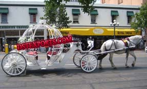 ENGLISH BRIDE CINDERELLA CARRIAGE