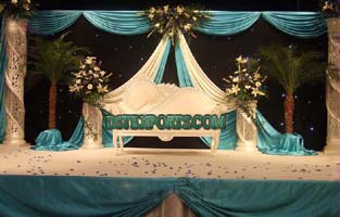 ASIAN WEDDING WHITE LOVE STAGE