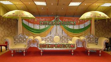 BEAUTIFUL WALIMA STAGE SET