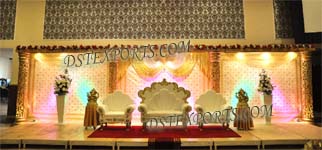 ASIAN WEDDING GOLDEN CARVED PILLARS STAGE