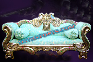 ROYAL WEDDING PEACOCK LOVE SEAT