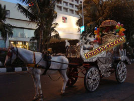 STYLISH MUMBAI VICTORIAN CARRIAGE