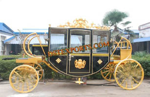 STYLISH ROYAL FAMILY CARRIAGES