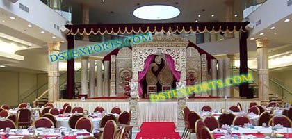 WEDDING DECORATED STAGE SET