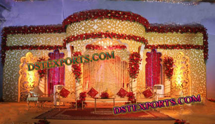 WEDDING GOLD   CARVED STAGE SET