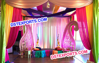 Muslim Mehndi Decorations with Paisleys