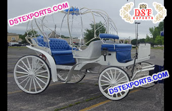 Stylish Horse Carriage With Couch Buggy